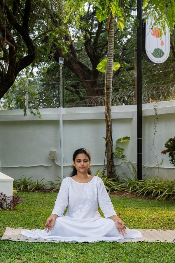 The Sacred Lotus Ayurveda Wellness Retreat Hotel Kochi Exterior photo